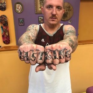 Meet your Posher, Dustin